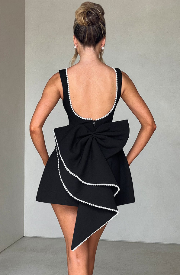 Women Summer Pearl Edge Backless Dress