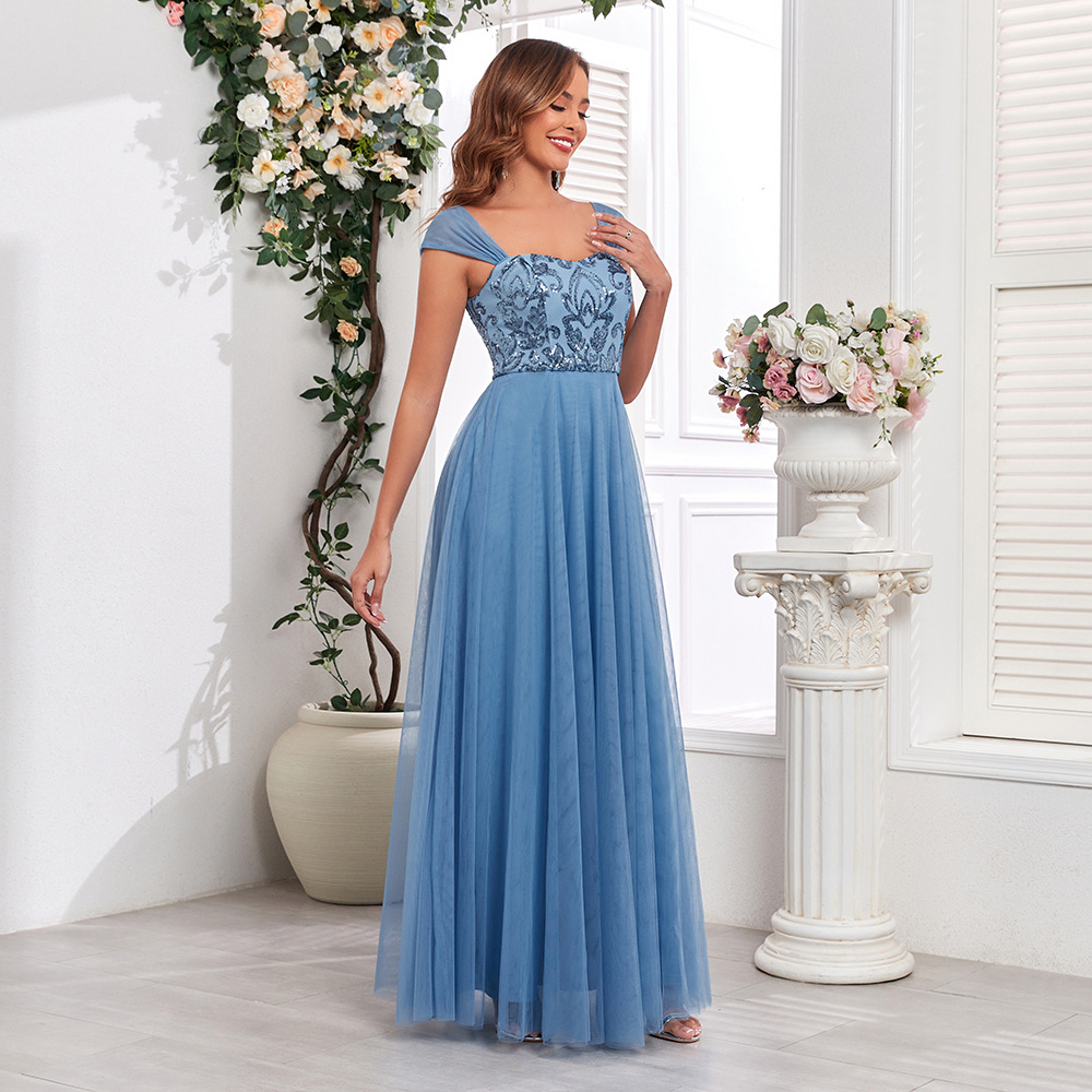 Women embroidered mesh v-neck backless evening dress