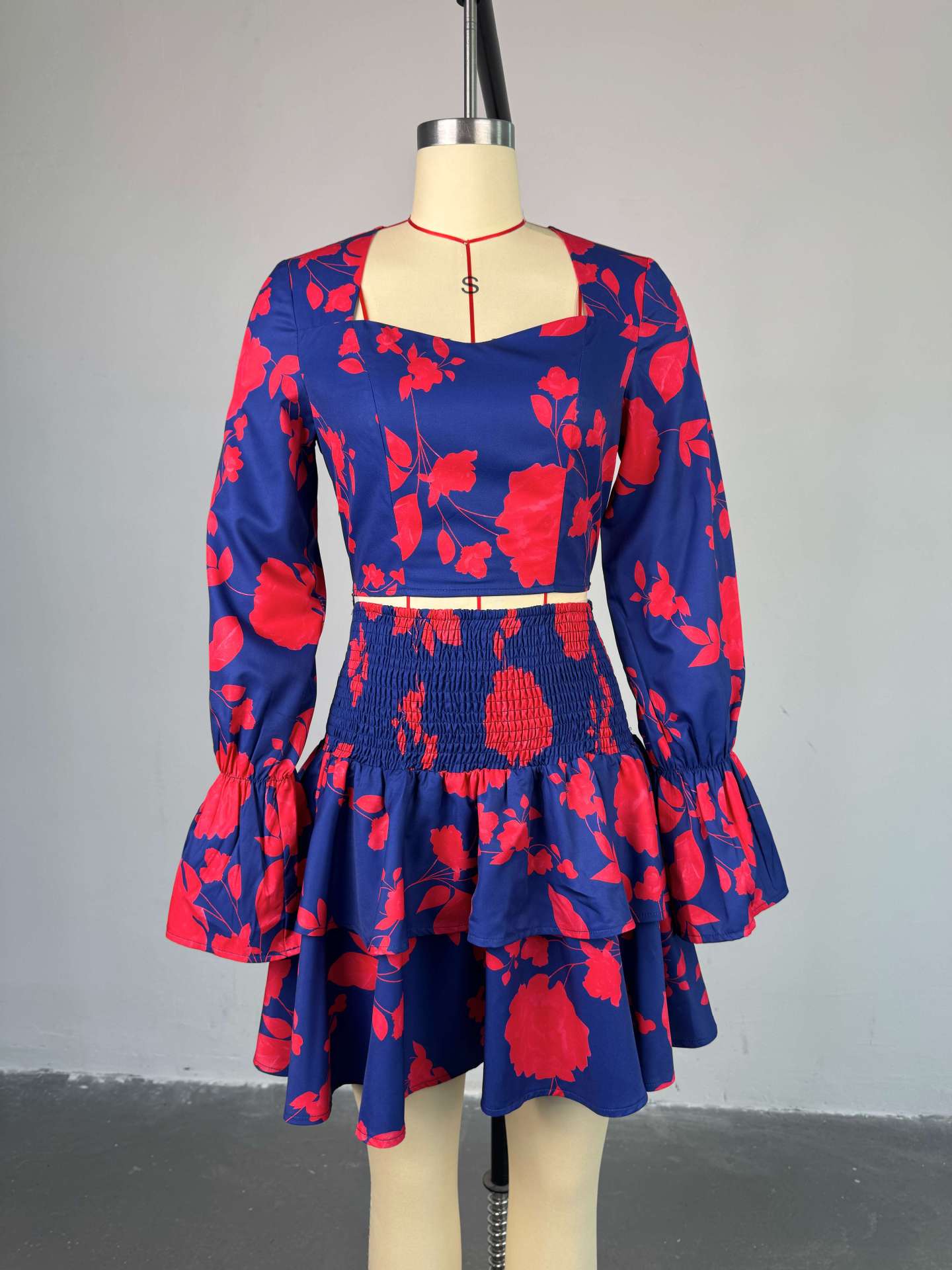 Women's Sweet Floral Print Square Neck Long Sleeve Blouse High-Waist Ruffle Skirt Two-Piece Set