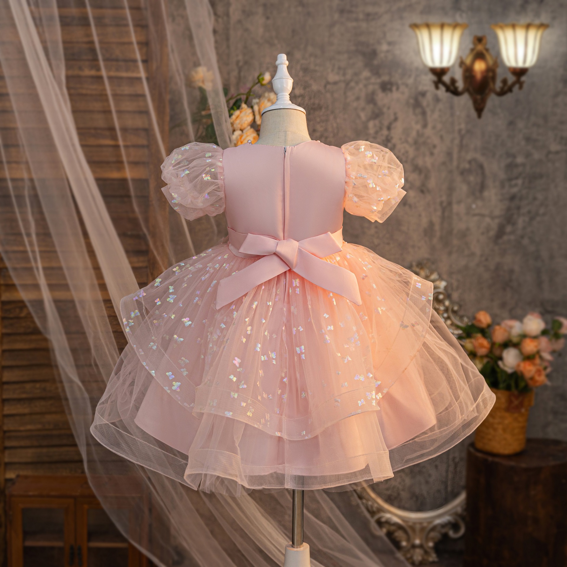 Flower Girl's Pink Ruffled Wedding Dress Puff Sleeves Princess Dress