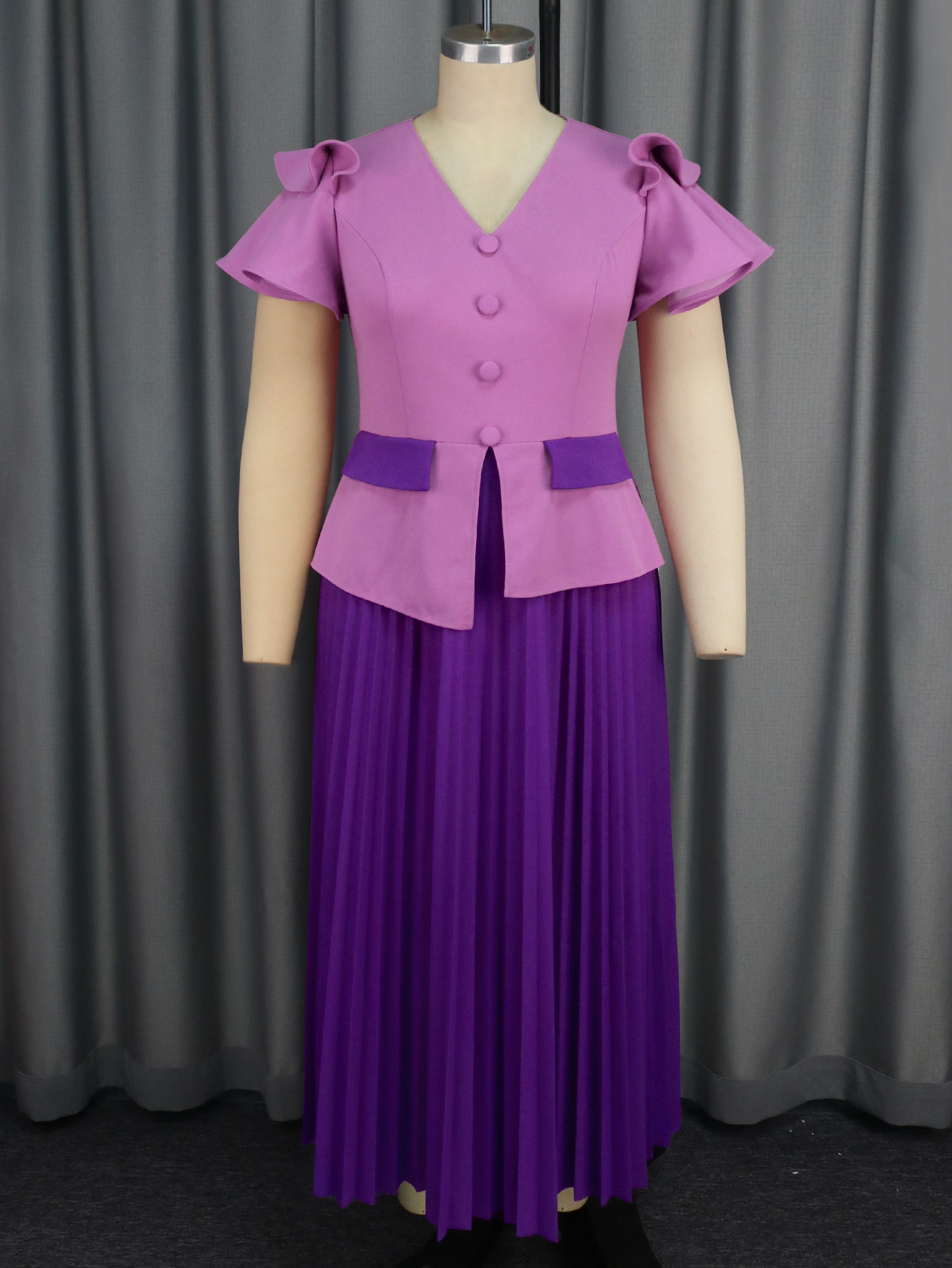 Plus Size Women Elegant Contrast V-Neck Pleated Dress