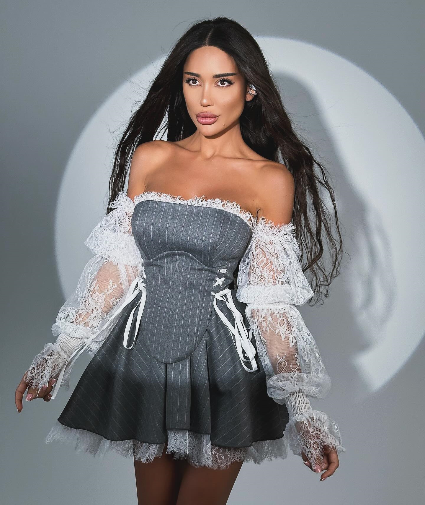 Women's Spring Off-Shoulder Lace Patchwork Top Asymmetrical Skirt Two-Piece Set