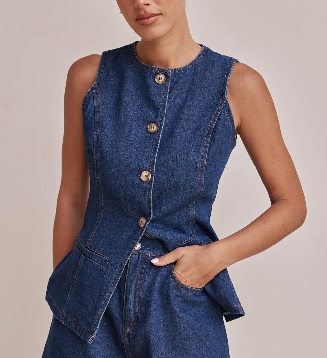 Spring/Summer Fashion Sleeveless Slim Waist Vest High-Waist Loose Denim Shorts Set