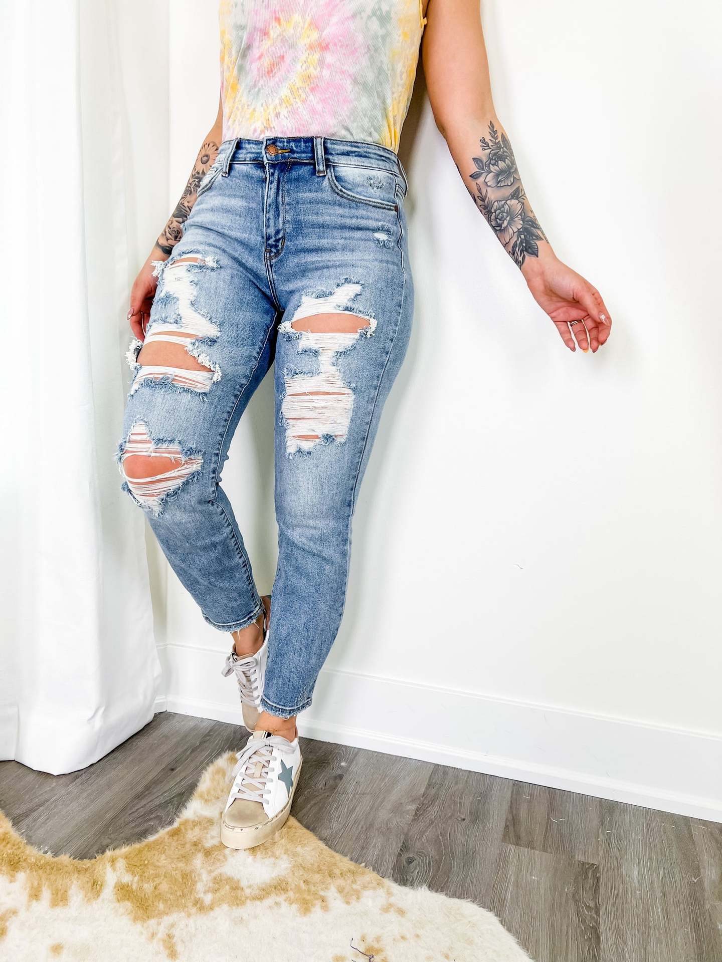 Light Color Tight Ripped Mid-Waist Denim Pants Streetwear