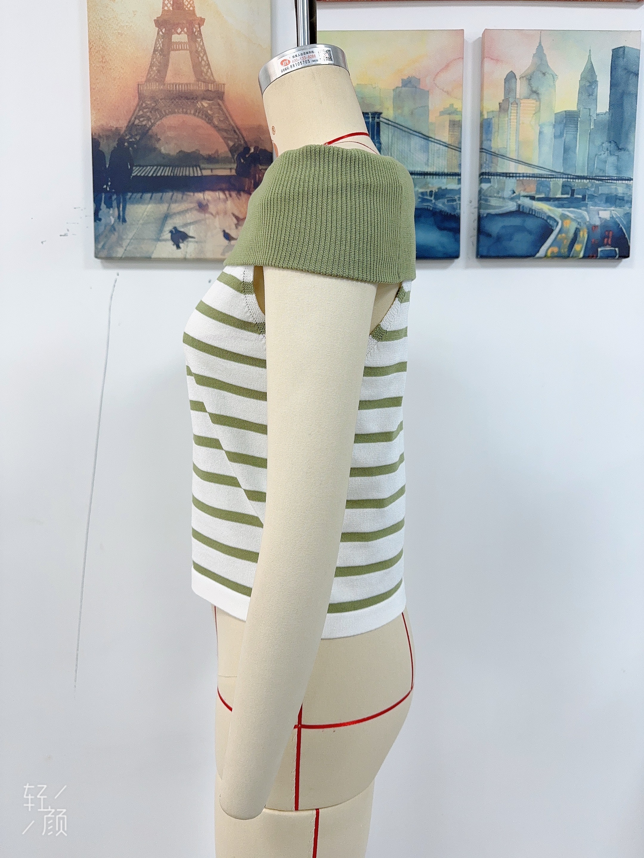 Spring/Summer Women's Fashion Long-Sleeve Striped Off-Shoulder Knit Top