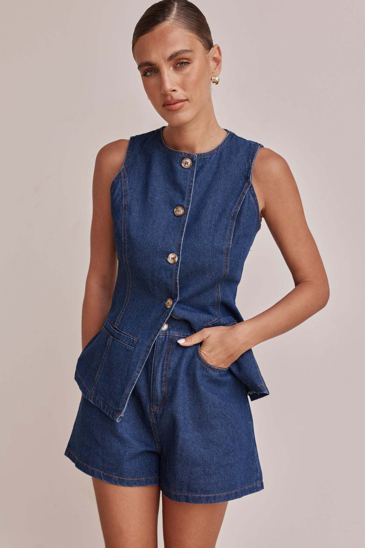 Spring/Summer Fashion Sleeveless Slim Waist Vest High-Waist Loose Denim Shorts Set