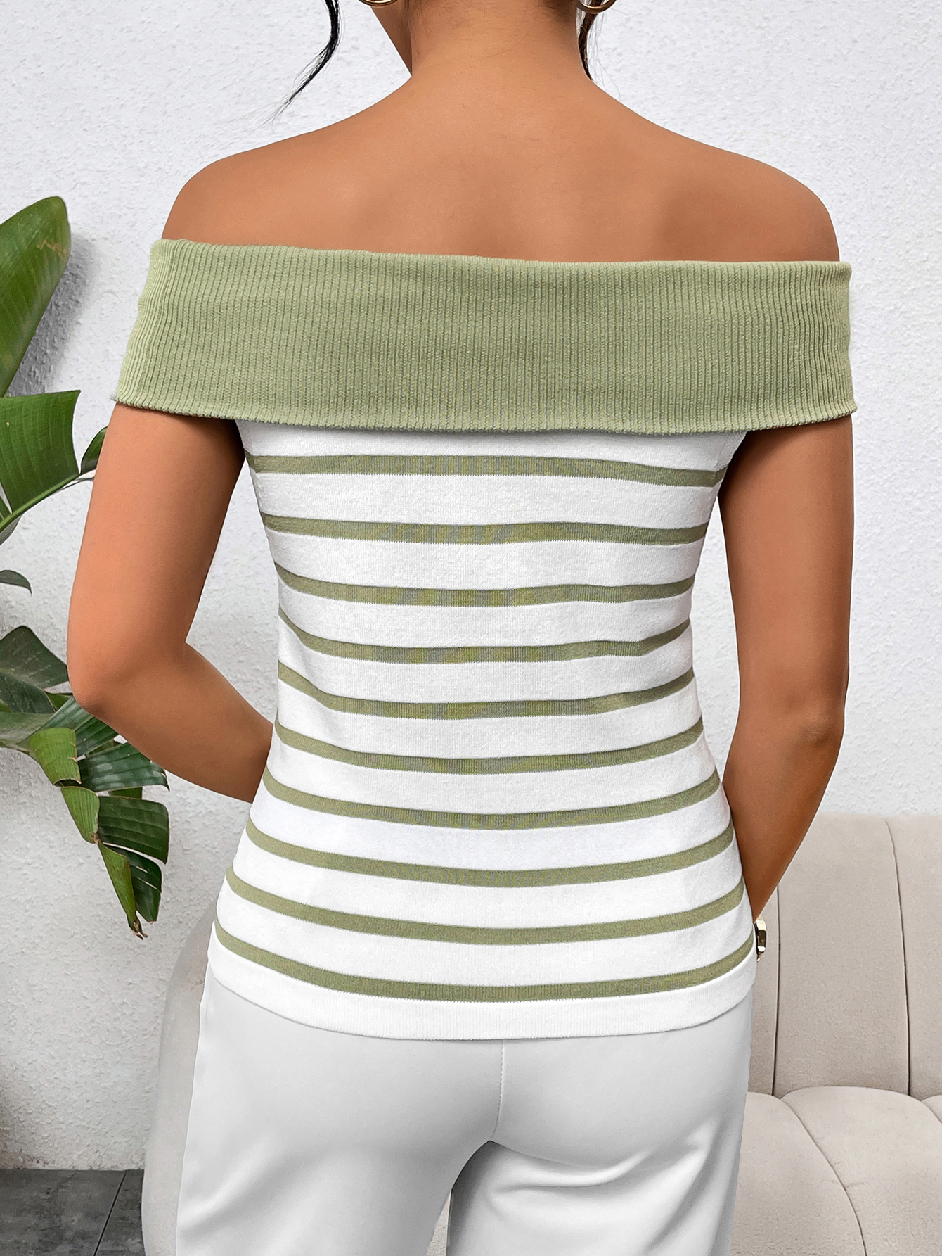 Spring/Summer Women's Fashion Long-Sleeve Striped Off-Shoulder Knit Top