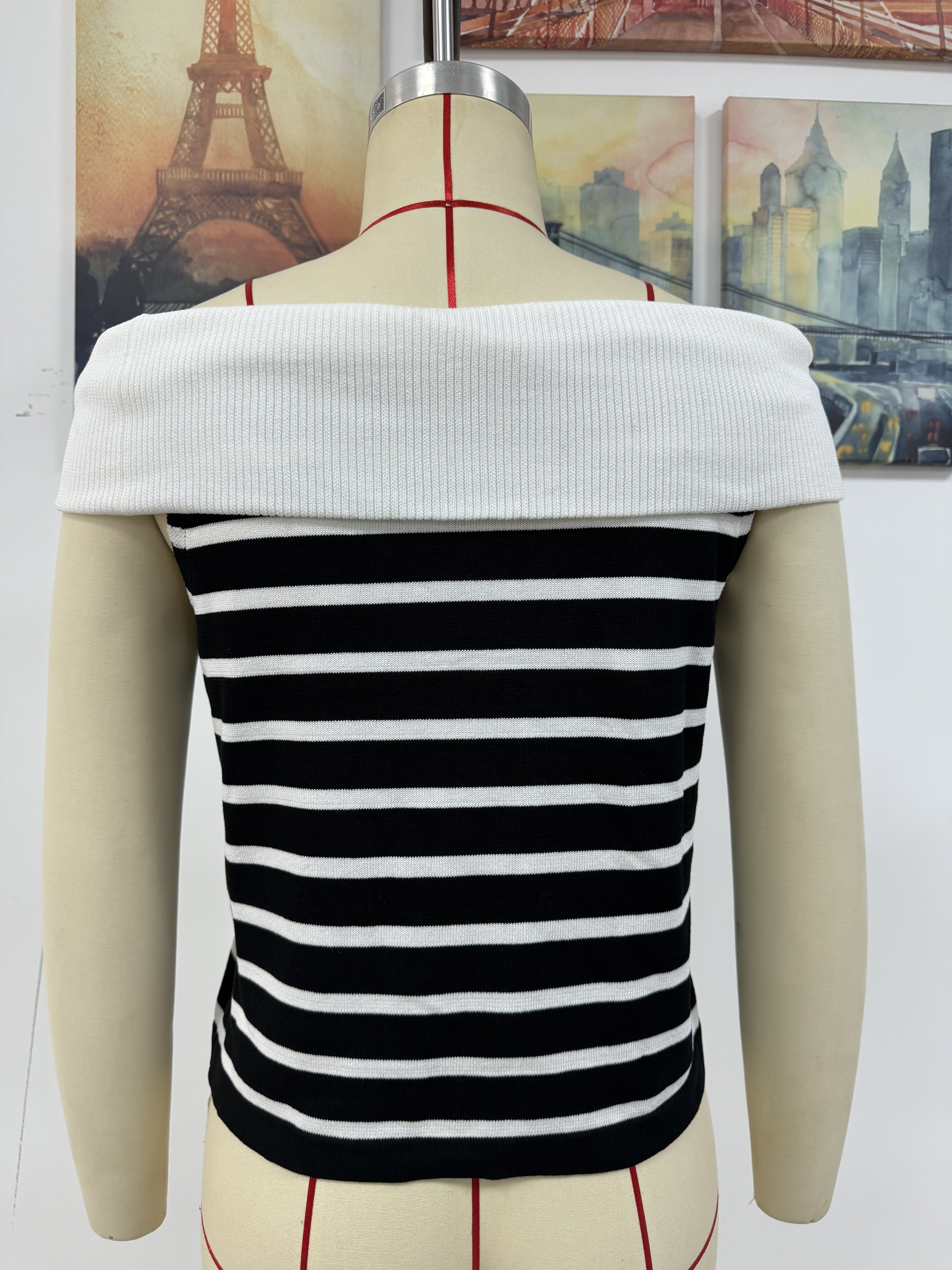 Spring/Summer Women's Fashion Long-Sleeve Striped Off-Shoulder Knit Top