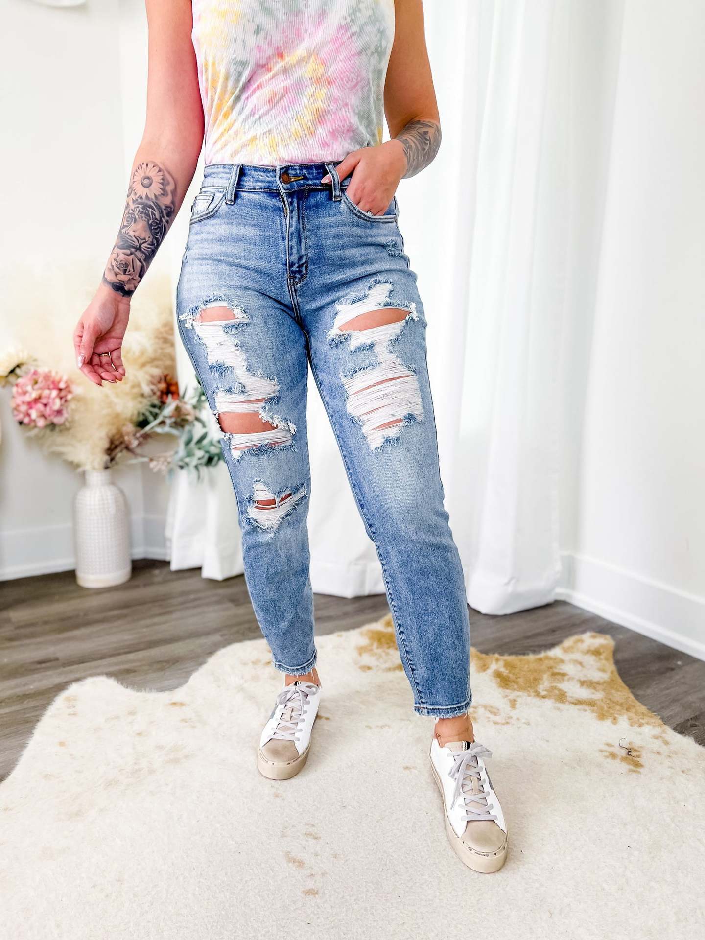 Light Color Tight Ripped Mid-Waist Denim Pants Streetwear