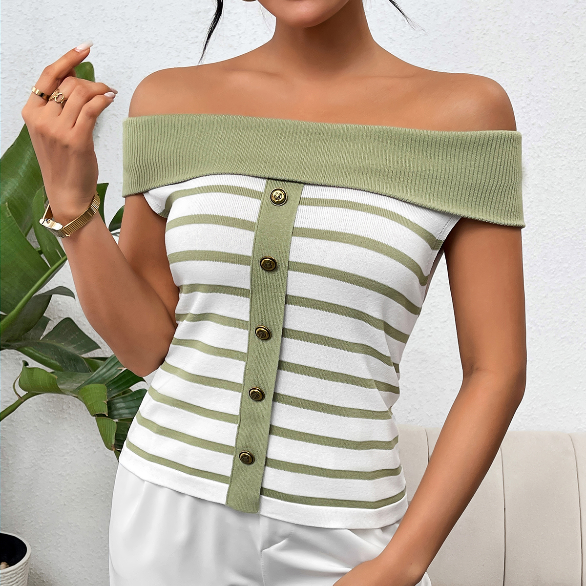 Spring/Summer Women's Fashion Long-Sleeve Striped Off-Shoulder Knit Top