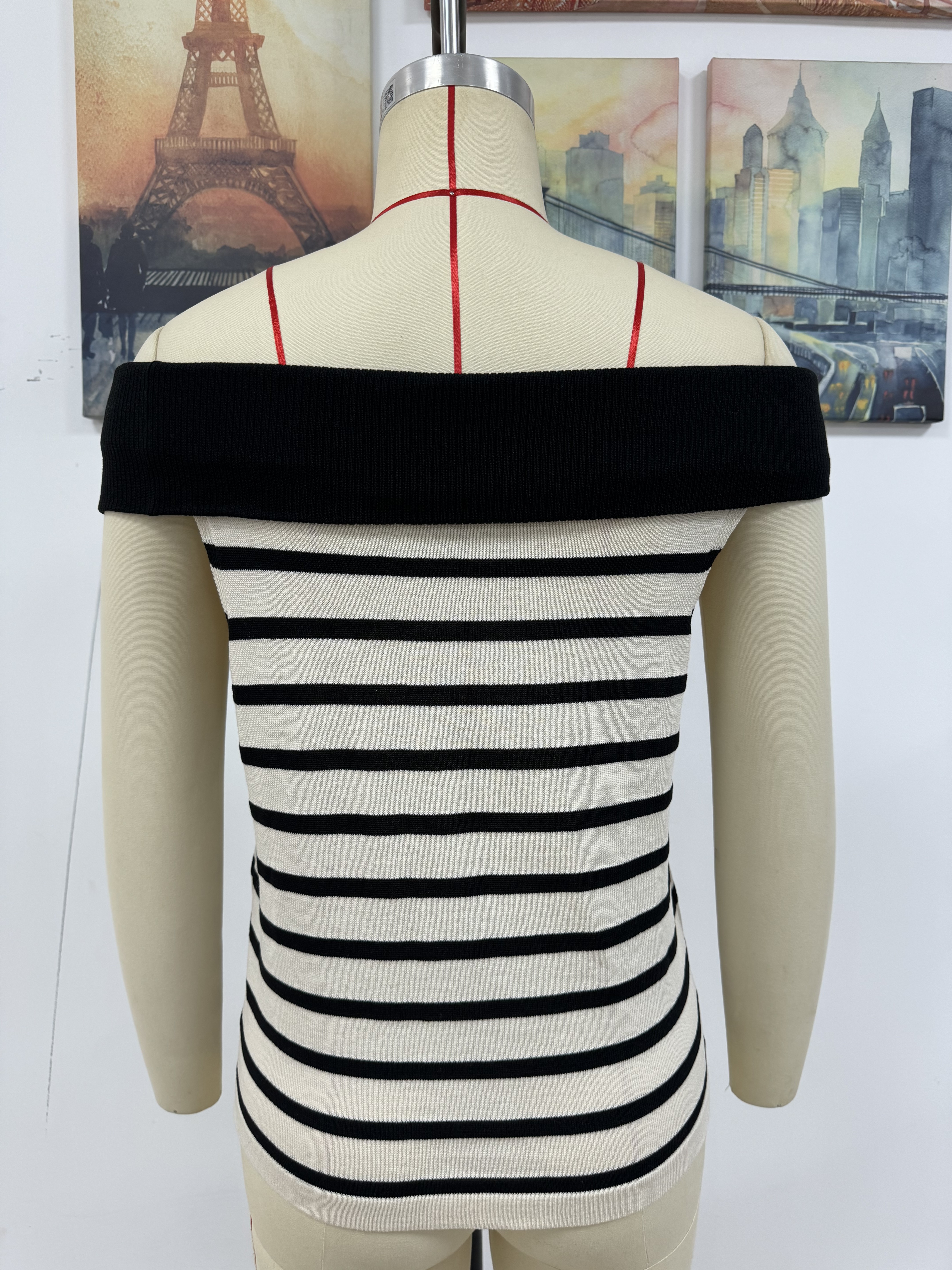 Spring/Summer Women's Fashion Long-Sleeve Striped Off-Shoulder Knit Top